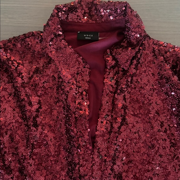 VICI - Picture 2 of 3